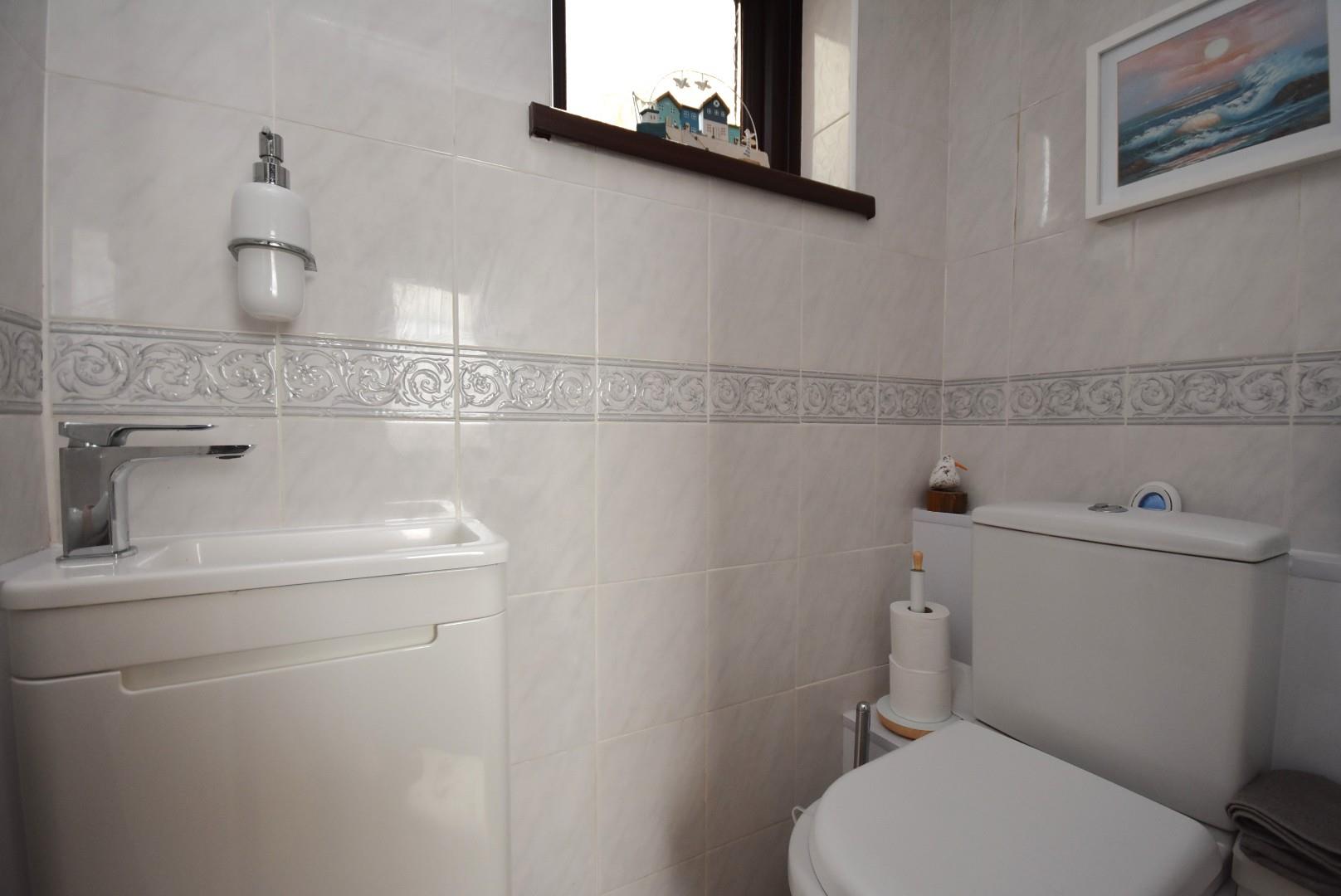 1 Norris Close, Penarth, CF64 2QW